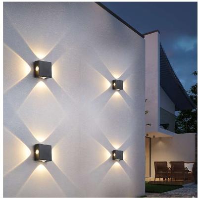 China Stairs aisle corridor wall light modern LED balcony four sides wall lamp bathroom KTV outdoor wall lighting en venta