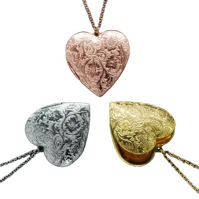 China Fashionable Women's Heart Pendant Necklace Jewelry Girlfriend Valentine's Day Gift Photo Pendant Open Box Frame for sale