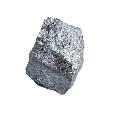 Chine Excellente qualité 10mm-100mm Si métal 3303//97 Silicium métal pour les matériaux réfractaires à vendre