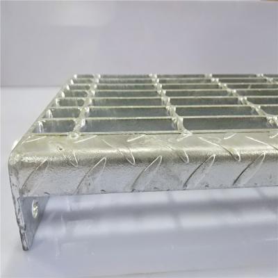 China Outdoor Outdoor Metal Stair Tread Steel Weight for sale