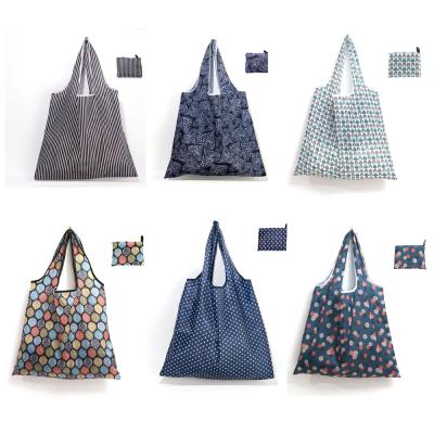 China Wholesale Eco - Friendly Heavy Duty Fashionable Reusable Foldable Reusable Shopping Bags for sale