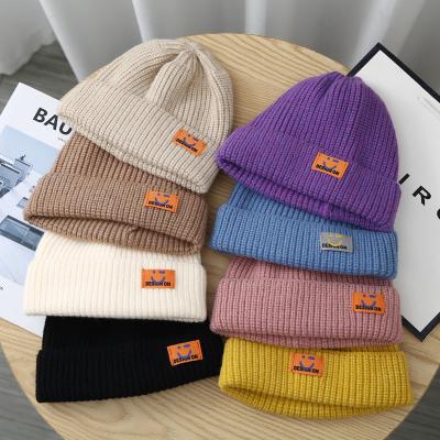 China Beanie Woven Patch Logo Custom Wholesale COMMON For Adults for sale