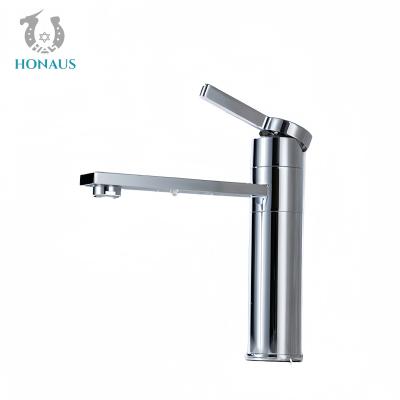 Chine Faucet de lavabo classique Hôtel utilise un corps en laiton complet une surface chromée une vanne en céramique à vendre