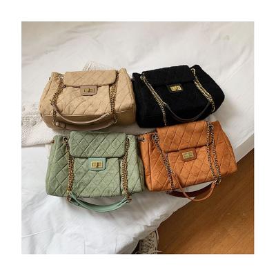 China Fashion Suede Frosted Women Chain Bags Below Autumn New Diamond Lattice Shoulder 2021 Bags Large Quilted Chic Ladies Handbags for sale