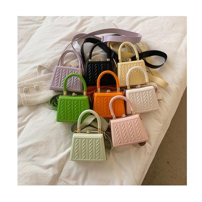 China Fashion Candy Color Top Handle Cross - Body Bags Women Small Trapezoid Box Tote Purses Wide Strap Trendy PU Handbags Ladies Ladies Grab Bolsas for sale