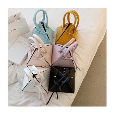 China Fashion Bags Bolsas de Madame Famous Brand Crossbody PU Pyramid Handbags Tote Women String Clutch Purses Solid Color Designer Triangle for sale