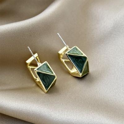 China Hot holiday parties 2021 girls women gift geometric irregular generous simple unique c-shaped earrings wholesale TRENDY design for sale