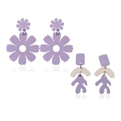 China 2020 Simple Cute Sweet Purple Styles Acrylic Earrings For Women Flower Irregular Fashion Jewelry Wholesale for sale