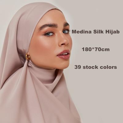 China Muslim Chiffon Silk Medina Hijab Good Quilting Stretch Premium Quality Islamic Scarf Silk Medina Hijab for sale