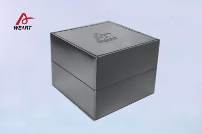 China Custom Print Luxury White Cardboard Gift Packing Magnetic Closure Gift Paper Box for sale