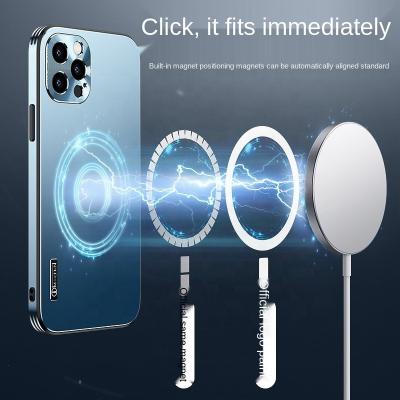 China 2021 Fashion New Arrivals Luxury Wireless Charger Case With Transparent Clear Circle Silicone Phone Cover For iPhone 12 Magsafe Case for sale