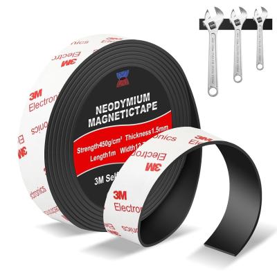 China Flexibles Neodymium-Magnetband Roll mit starkem 3M-Klebstoff für die Wand DIY zu verkaufen