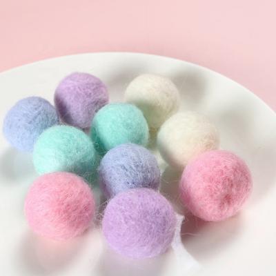 China Viable Bouncy Toy Ball Cat Dog Small Toy Wool Felt Yarn Ball Pet Macarons DIY Accessories With Bell for sale