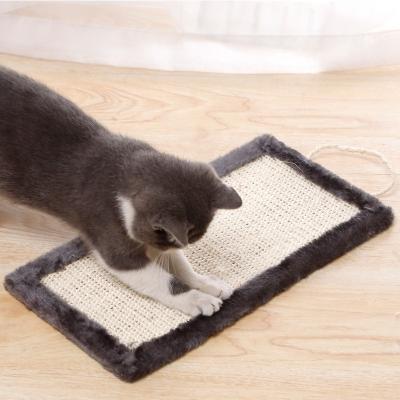 China Viable Square Cat Toy Scratcher Multicolored Portable Sisal Fun Flannel Edging for sale