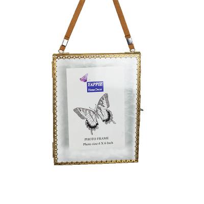 China Easy Removable Morden Sublimation Gold Hanging Glass Picture Frames for sale