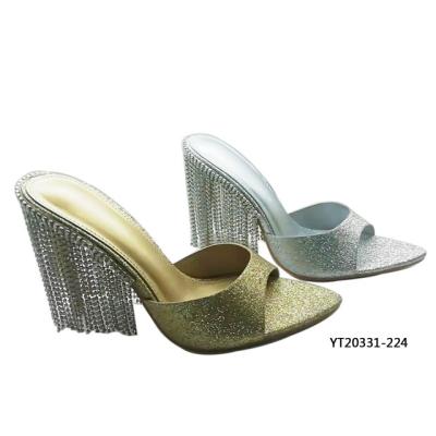 China Anti-Smell Summer Fashion Shoes Open Toe Rhinestone Block Heels For Ladies for sale