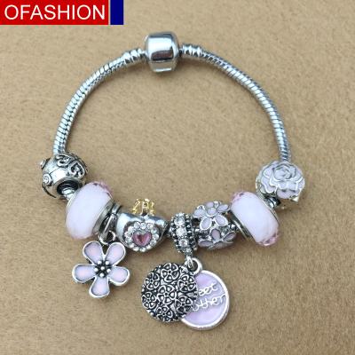 Chine 2021 Fashion New Arrival Best Selling Amazon Silver Plated Pink Austrian Crystal Rhinestone Star Love Heart Charm Bracelet à vendre