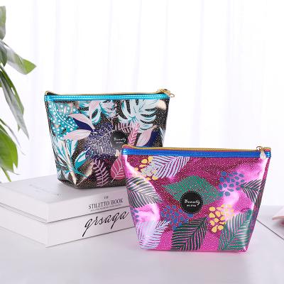 China 2021 Practical Wholesale Sheets Feather Pocket Portable Travel Zipper Bag Printing Cosmetic Makeup Organizer For Women Girls Girls zu verkaufen