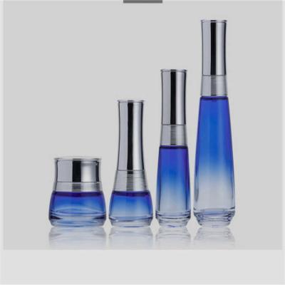 China Leichte kosmetische Glasluxusflasche stellte wasserdichtes 30G 50G 30ML 100ML ein zu verkaufen