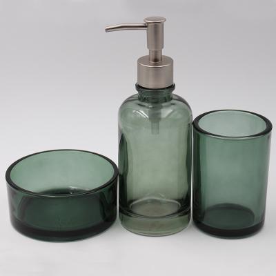 Chine L'ensemble en verre moderne léger de bouteilles de distributeur de savon a épaissi 250ml à vendre