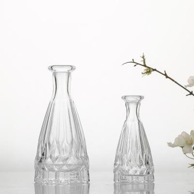 China Crystal Diffuser Glass Bottles With lavável tampa prático transparente à venda