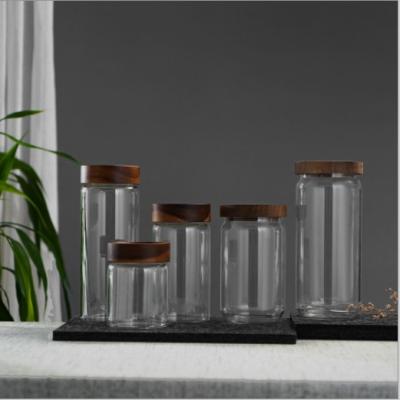 Chine Pot en verre léger de Borosil avec le couvercle, pot en verre de Borosilicate de la CE avec le couvercle en bois à vendre