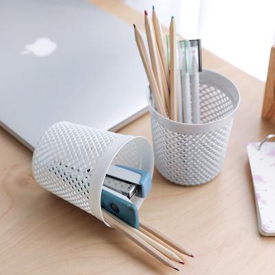 China Creative Plastic Hollow-out Desktop Cosmetic Container Stored Storage Container for sale