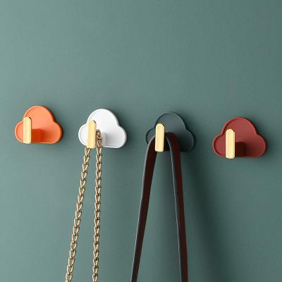 China Modern L Shaped Hook Wall Cloud Bathroom Kitchen 4pcs Free Punch Seamless Sticky Hook for sale