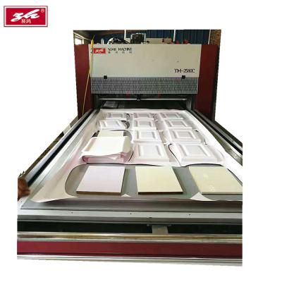 Китай High Gloss Vacuum Membrane Press Machine with good quality продается