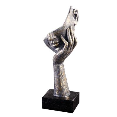 China Nordic Europe Sale Abstract Sculpture Statue Resin Sculpture Crafts Home Decoration In Hot Modern Art Office HomeDecorCreative Gift for sale