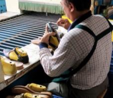 Verified China supplier - Foshan Shunde Leliu Benzi Shoes Factory