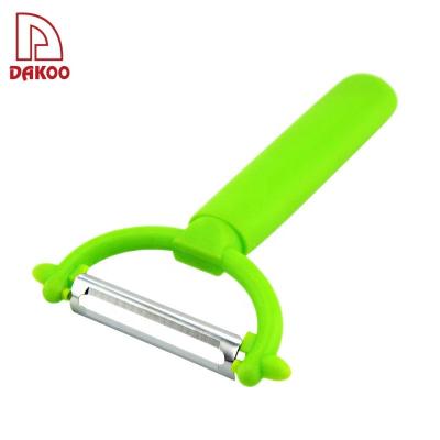 China Custom Vegetable Fruit Grater Kitchen Tools PP Material Stainless Steel Peeler zu verkaufen