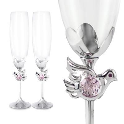 China Viable Crystocraft Couple Love Dove Birds Crystal Wedding Toasting K9 Glasses Champagne Flutes Set Gift with Shiny Cut Crystals for sale