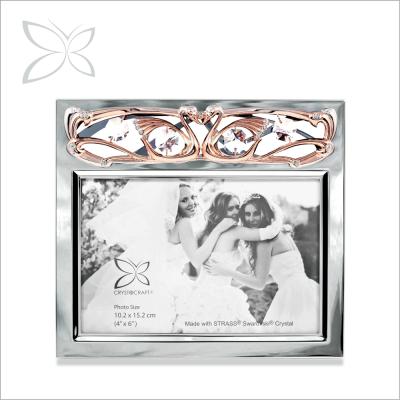 China Luxury Crystocraft Rose Gold Plated Loving Metal Swan Decorated with Shiny Cut Crystals Picture Frame for sale