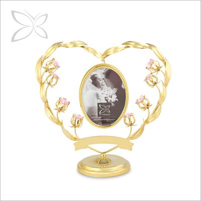 China Crystocraft Chrome Plated Decorative Metal Heart With Shiny Cut Crystals Photo Frame Wedding Gift for sale