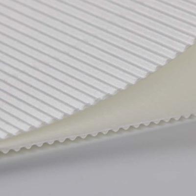 中国 Resistant Electrostatic HME Filter Paper BFE 99.99% Class I Medical Grade 販売のため