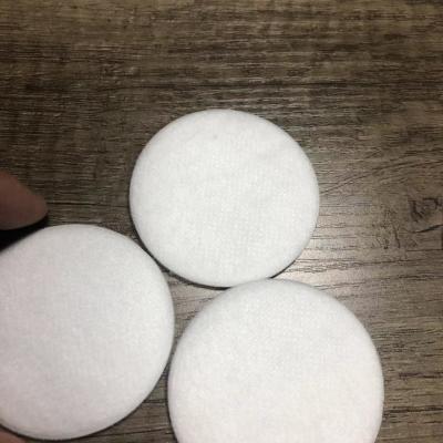 Cina 0.5u Porosity Static Electricity Coating Melt Blown BV Filter for Medical Materials in vendita