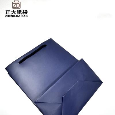 China High Quality Eco-friendly Logo Printing Luxury Paper Gift Bag Customized Paper Shopping Bag With Handle for sale