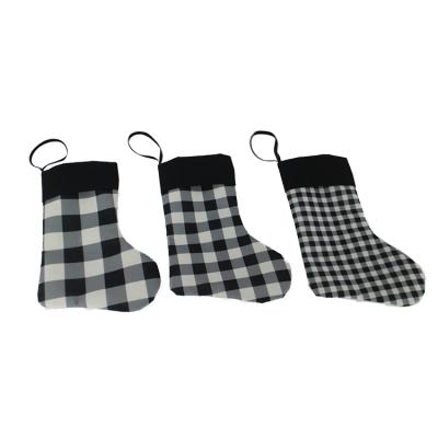 China 2021 Sustainable Christmas New Fashionable Funny Women's Socks Red Nonwoven Plaid Custom Made for sale