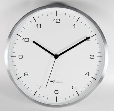 China Wholesale Design Aluminum Quartz Morden Frame Metal Battery Operated Wall Clock For Home Decorative for sale