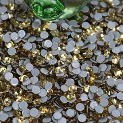 China 12 lt ss10 high quality color flat topaz rhinestone fix 12 lt ss10 glue cuts well cut and polished hot rhinestone for sale