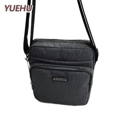 China Factory Outlet Fashion Light Luxury Portable Lightweight Men's Messenger Bag for sale