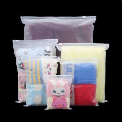 China Custom Logo Moisture Proof Matte Zipper Plastic Packaging Bags Transparent PE For Apparel T-shirt for sale