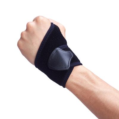 China QHTP Adjustable Elasticity Breathable Comfortable Breathable Comfortable Wrist Brace Gym Wrist Sweat Band Weightlifting Wrist Wraps for sale