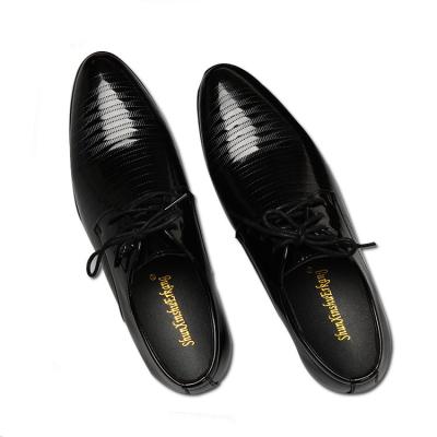 China Fashion trend Korean version of the leisure business evening dress led patent leather shiny British men's shoes for sale