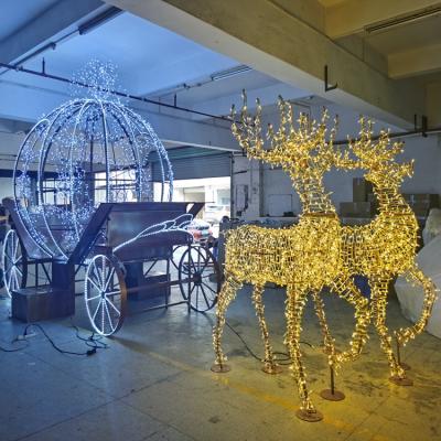 China Steady or Glitter Products Metal Christmas Best Selling Deer With Sled for sale