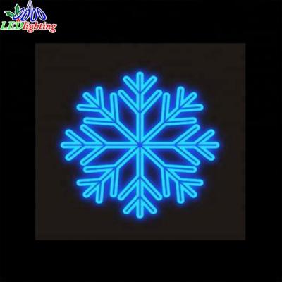 China Regular Or Glitter 3D Giant Warm White Led Lighted Christmas Holiday Ball And Bell With Snowflake Inside Pattern Light for sale