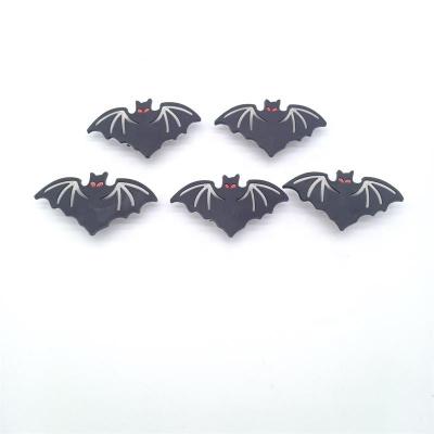 China Popular Cute LED Cartoon Bat Brooch Pin Halloween Gift Light Up Badge Costume Props for sale