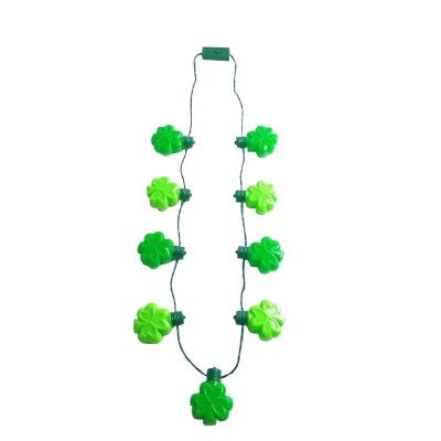 China Popular St. Patrick's Day Party Flash Clover Led Necklace Collar Plastic Green Led Holiday Decorations for sale