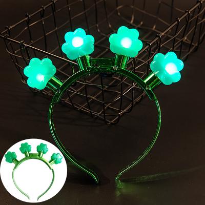 China Popular St Patrick's Day LED Green Clover Headband Festival Irish Light Bulb Four Leaf Clover Headwear for sale